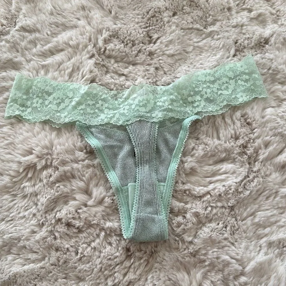 Victoria’s Secret Bundle Panties Size L